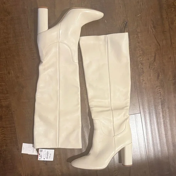 Zara Cream to the Knee Boots - Picture 3 of 9
